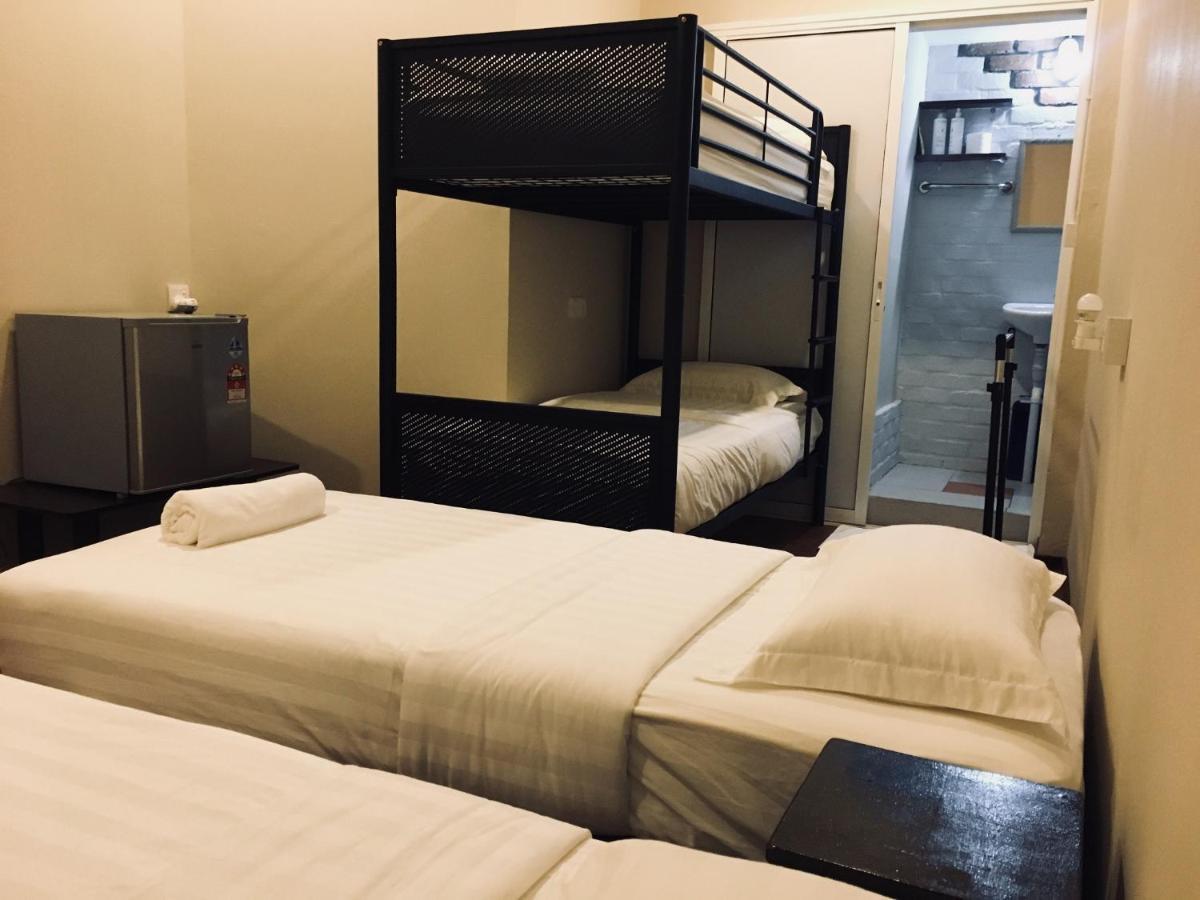 Ae Semporna Guesthouse 极潜旅店 Exterior photo
