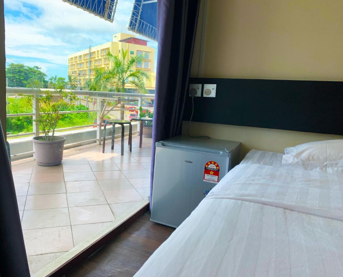 Ae Semporna Guesthouse 极潜旅店 Exterior photo