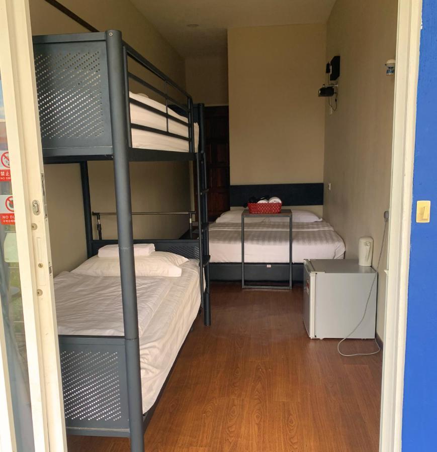 Ae Semporna Guesthouse 极潜旅店 Exterior photo